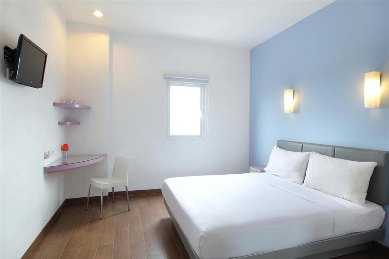 Hotel Amaris Кута Экстерьер фото